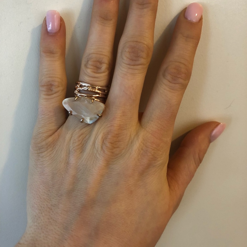 Kendra Scott Size 6 ring rose gold